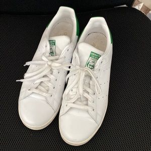 Woman’s Adidas. Stan Smith collection
